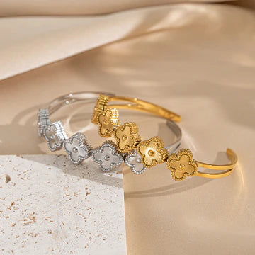 18K Gold Plated Stainless Steel Petal Flower Bracelet