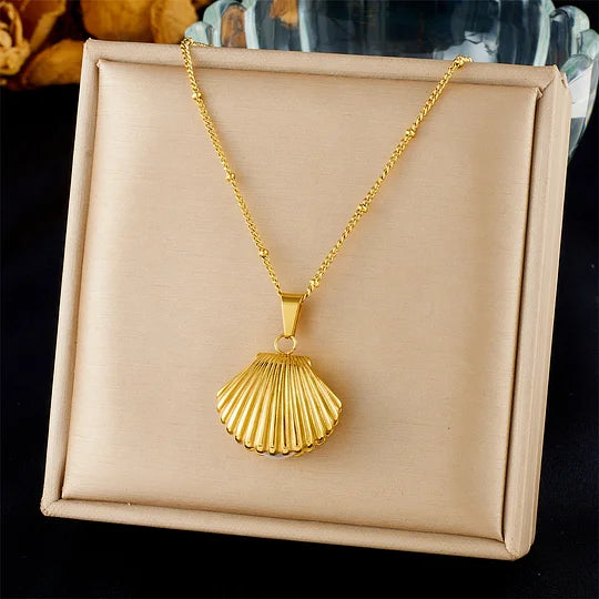 Fashion Ocean Series Accessories Pendant Gold-plated Stainless Steel Starfish Shell Multi-element Oil-drip Butterfly Necklace