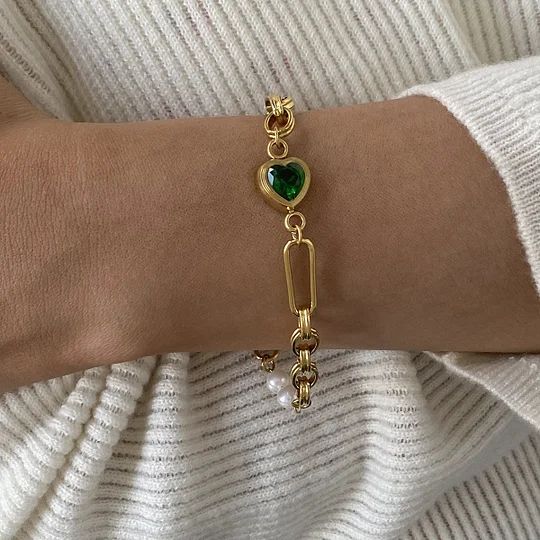 18K Gold Heart-Shaped Necklace & Bracelet Set - Minimalist Jewelry